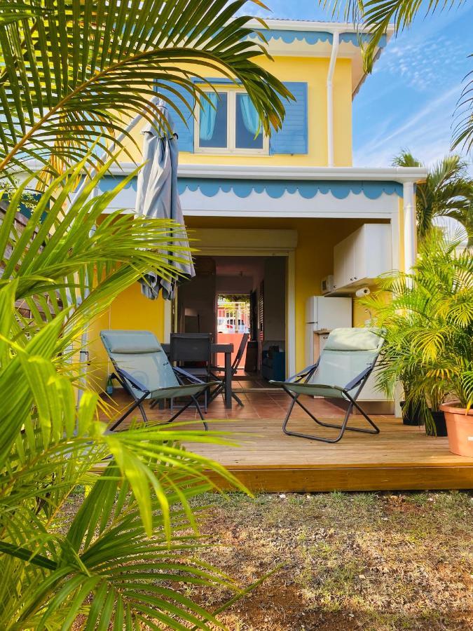 Maison mitoyenne , piscine,Citerne, jardin, parking, plage Le Gosier  Esterno foto