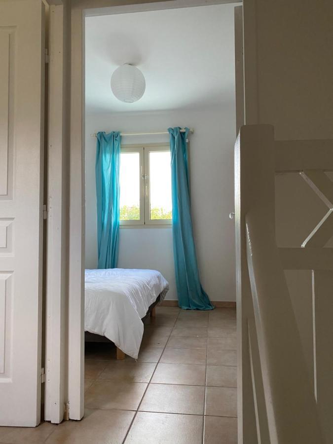 Maison mitoyenne , piscine,Citerne, jardin, parking, plage Le Gosier  Esterno foto